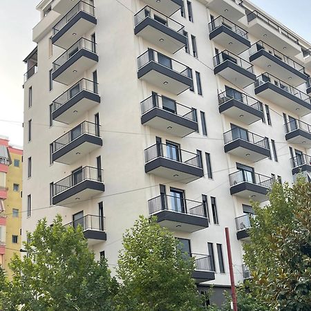 Modern Apartment In Central Vlore Ngoại thất bức ảnh